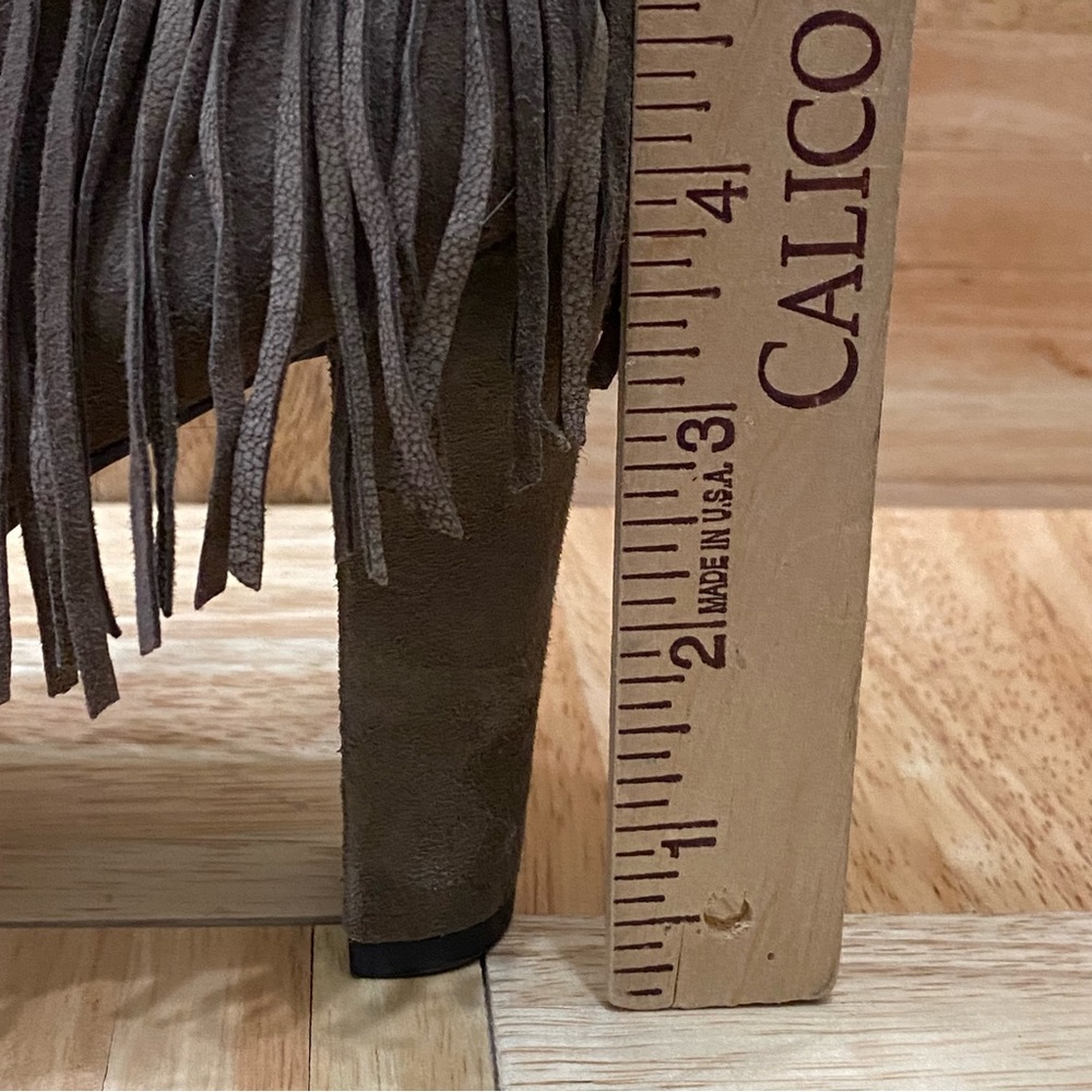SAM EDELMAN “Kaleb” Taupe Fringe Suede Leather Ankle Booties Size 8.5 - Picture 12 of 16